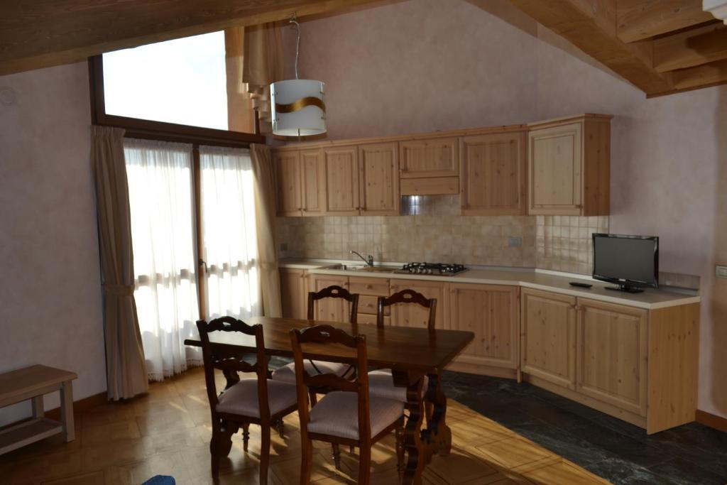 Casa Vacanza La Rocca キエーザ・イン・ヴァルマレンコ 部屋 写真